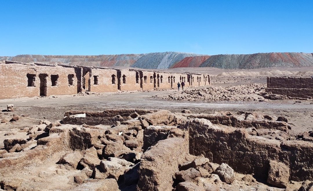 Silence, Dust and Oblivion: Reflections on Extractive Legacies from the Atacama Desert